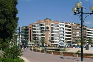 Rosanna Apartments